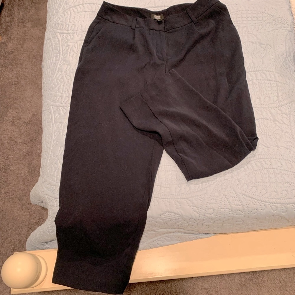 Jones New York navy crop Capri dress pants- flowy! Size 6